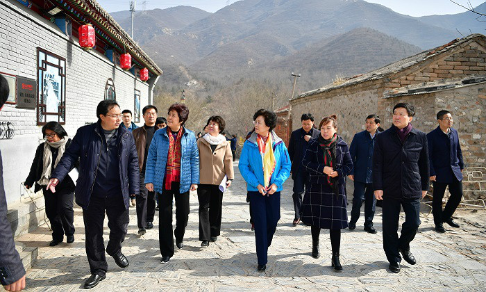 宋秀岩在北京调研2.jpg